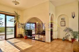 4 Bedroom Villa For Sale