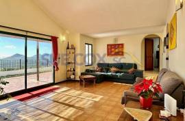 4 Bedroom Villa For Sale