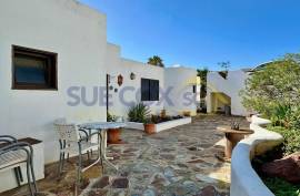 4 Bedroom Villa For Sale