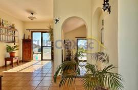 4 Bedroom Villa For Sale