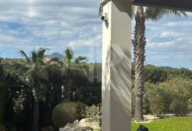 4 Bedrooms - Villa - For Sale