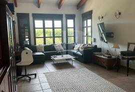 4 Bedrooms - Villa - For Sale