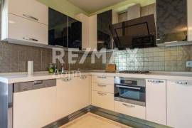 Building 540 sq.m for sale