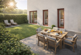 3-beds apartment with two terraces, in a condominium with swimming pool