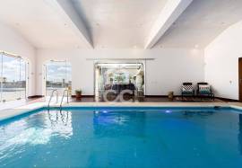 35-hectare estate with 3 houses and vineyards | Redondo, Évora 35-hectare estate with 3 houses and vineyards | Redondo, Évora