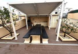 Lovely 4 Bedroom Villa with Heated Swimming Pool in a Prime Location in Lagos