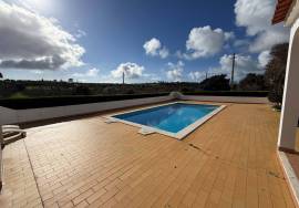 Charming Villa with Swimming Pool Located between Luz and Burgau