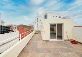 Renovated building with two 2 bedroom apartments in Portimão