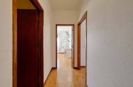 Spacious 2 bedroom apartment with 92 m2 in Três Bicos in Portimão