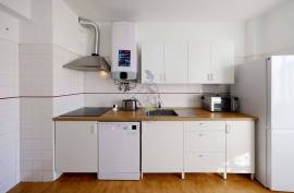 Spacious 2 bedroom apartment with 92 m2 in Três Bicos in Portimão