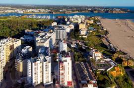 Rent - T1 Transformed into T2, Refurbished, Two Steps from Praia da Rocha