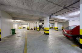 Rent - T1 Transformed into T2, Refurbished, Two Steps from Praia da Rocha