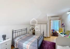 Apartment in excellent city area with attic use