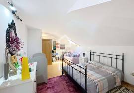 Apartment in excellent city area with attic use