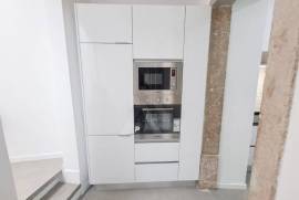 Apartamento T3 Remodelado em Penha de França