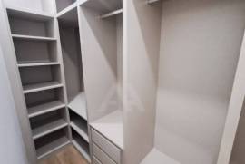 Apartamento T3 Remodelado em Penha de França