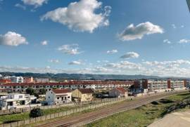 Apartamento T1 com varanda em São Martinho do Porto