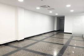 Loja Totalmente Remodelada em Lisboa