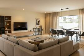 Moradia T4 Isolada em Condomínio Fechado em Leiria