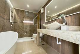 Apartamento T3 em Cascais com Vista Mar