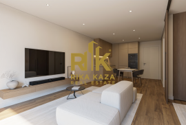 1 bedroom apartment with pool view