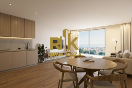 1 bedroom apartment with pool view