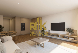 1 bedroom apartment with pool view