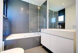 Independent T5 house in Birre, with spacious outdoor area with swimming pool and garden.