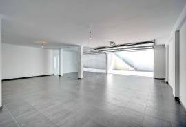 Independent T5 house in Birre, with spacious outdoor area with swimming pool and garden.