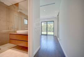 Independent T5 house in Birre, with spacious outdoor area with swimming pool and garden.