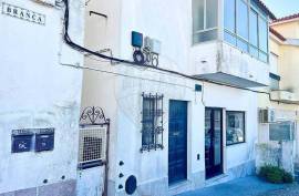 Building for Sale in the Centre of Alvide | High-Potential Investment