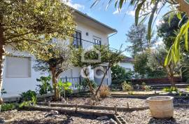 Villa Cadaval Vermelha