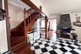 3 bedroom villa with 1500m² of land