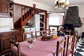 3 bedroom villa with 1500m² of land