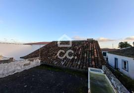 3 Bedrooms Ruin with Rehabilitation Potential