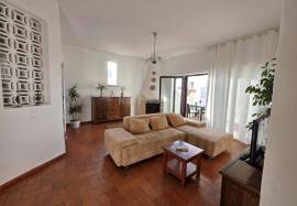 Albufeira, 3 Bedroom Villa with Pool and Sea Views