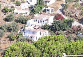 Your investment opportunity: two detached houses on the Costa del Sol