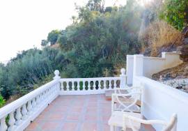 Your investment opportunity: two detached houses on the Costa del Sol