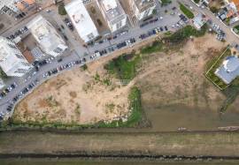 Plot of land with 529 m2 for the construction of a detached house located in a new urbanization in Lagoa