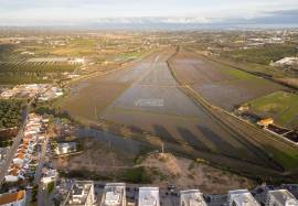 Plot of land with 486 m2 for the construction of a detached house located in a new urbanization in Lagoa