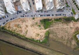 Plot of land with 486 m2 for the construction of a detached house located in a new urbanization in Lagoa