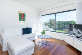 3-Bedroom Duplex Apartment with Pool in an Exclusive Condominium – Vilamoura