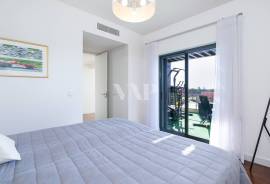 3-Bedroom Duplex Apartment with Pool in an Exclusive Condominium – Vilamoura
