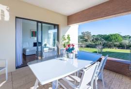 3-Bedroom Duplex Apartment with Pool in an Exclusive Condominium – Vilamoura