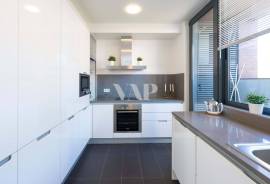 3-Bedroom Duplex Apartment with Pool in an Exclusive Condominium – Vilamoura