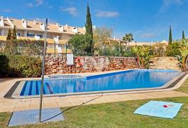 1 bedroom apartment in a gated community with swimming pool in Vilamoura