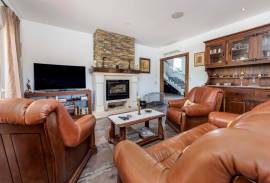 Luxury Villa in Porto de Mós