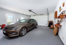 Luxury Villa in Porto de Mós