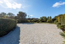 Luxury Villa in Porto de Mós