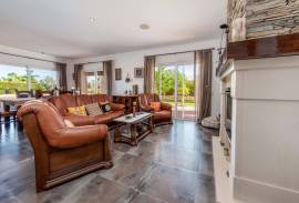 Luxury Villa in Porto de Mós